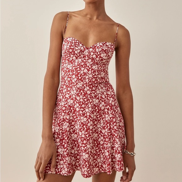 Reformation Dresses & Skirts - Reformation Saskia Dress